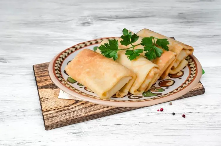 Млинці з м’ясом та сметана 210г_50г 95₴